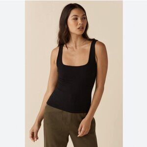 VETTA The Square Neck Fitted Tank